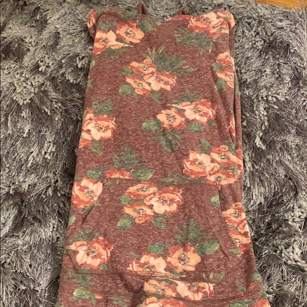 Long sleeve hooded shirt